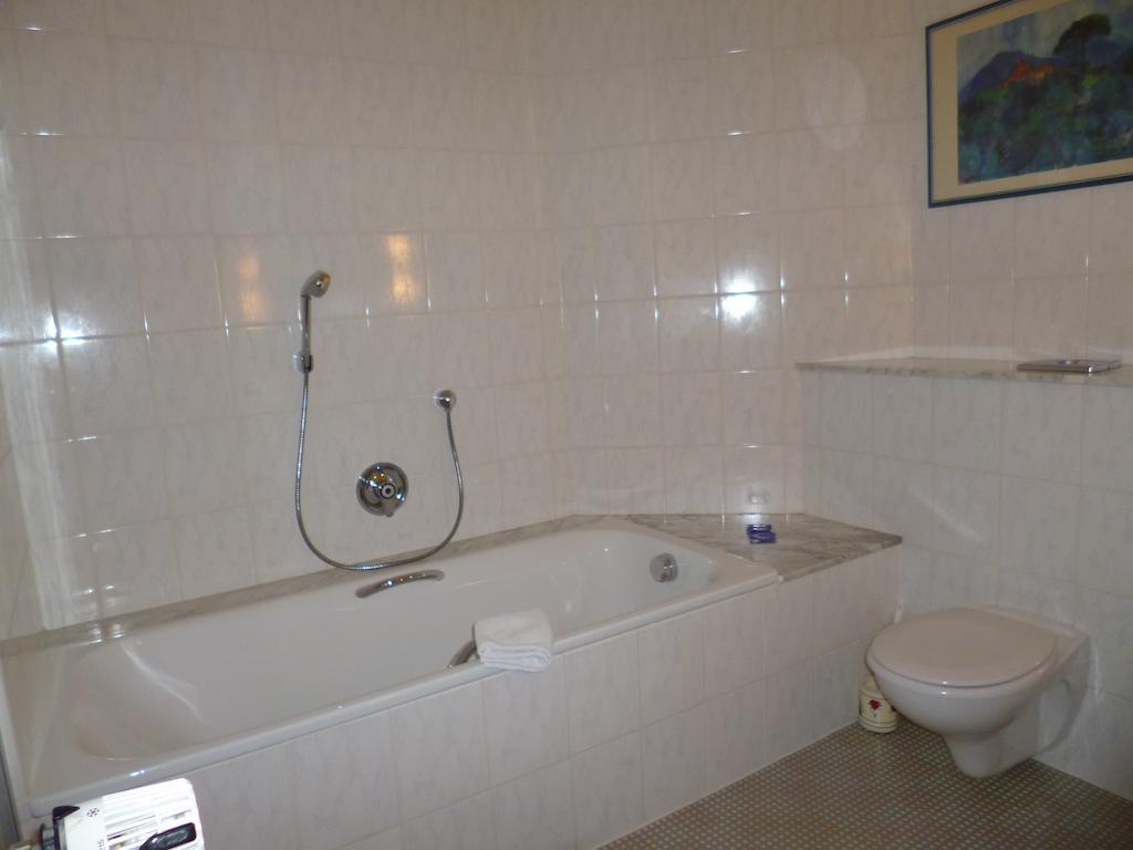 Hotel Restaurant Marbella Минден Номер фото